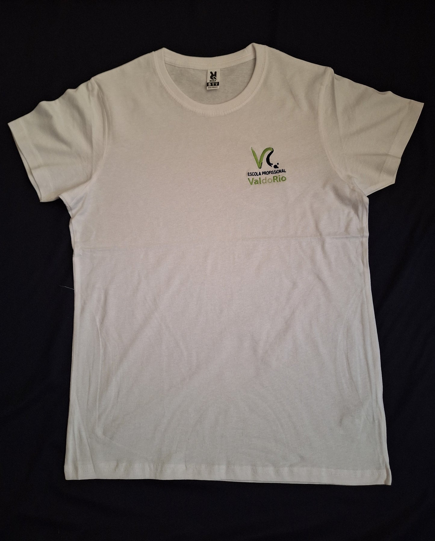 T. SHIRT BRANCA C/ BORDADO TAM. S