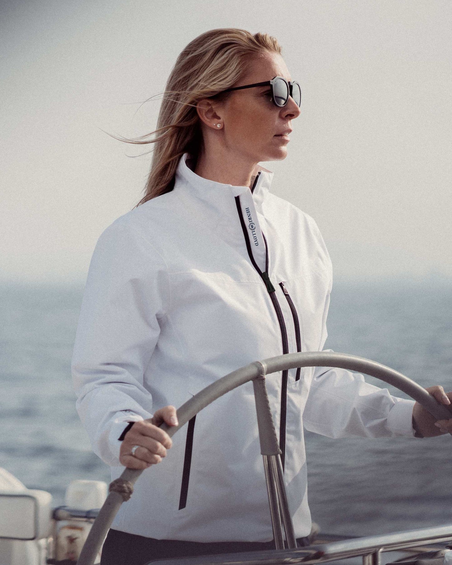 BREEZE JACKET WITH DRI SHELL WOMAN