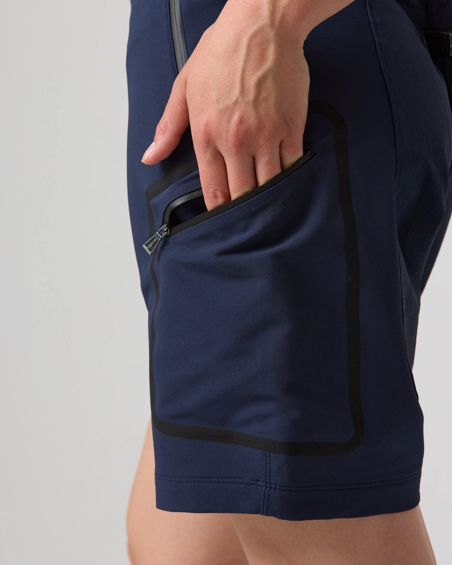 WOMAN DYNAMIC DECK SHORTS