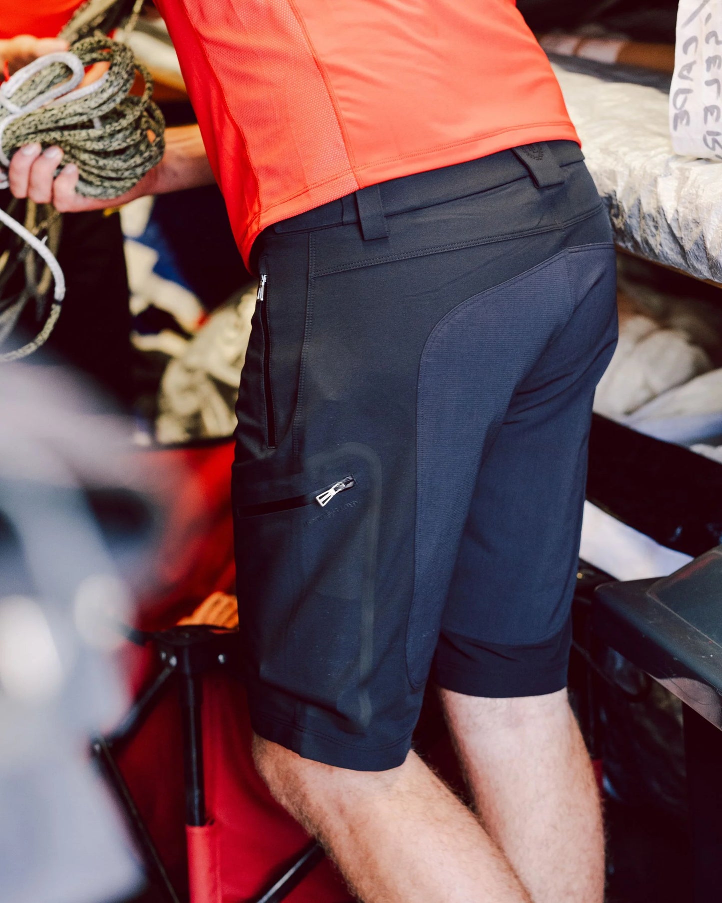 MAN DYNAMIC DECK SHORTS