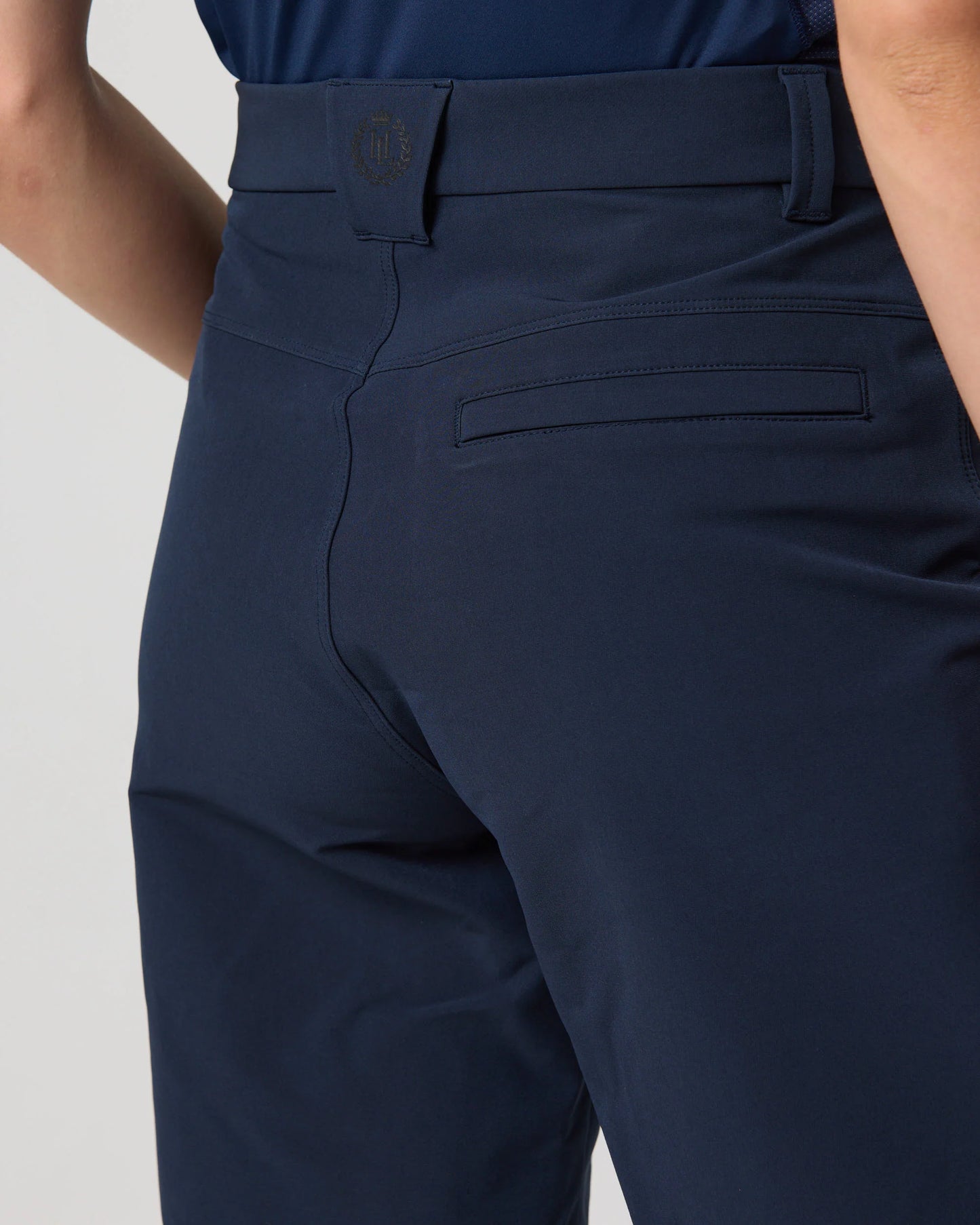 EXPLORER SHORTS WOMAN