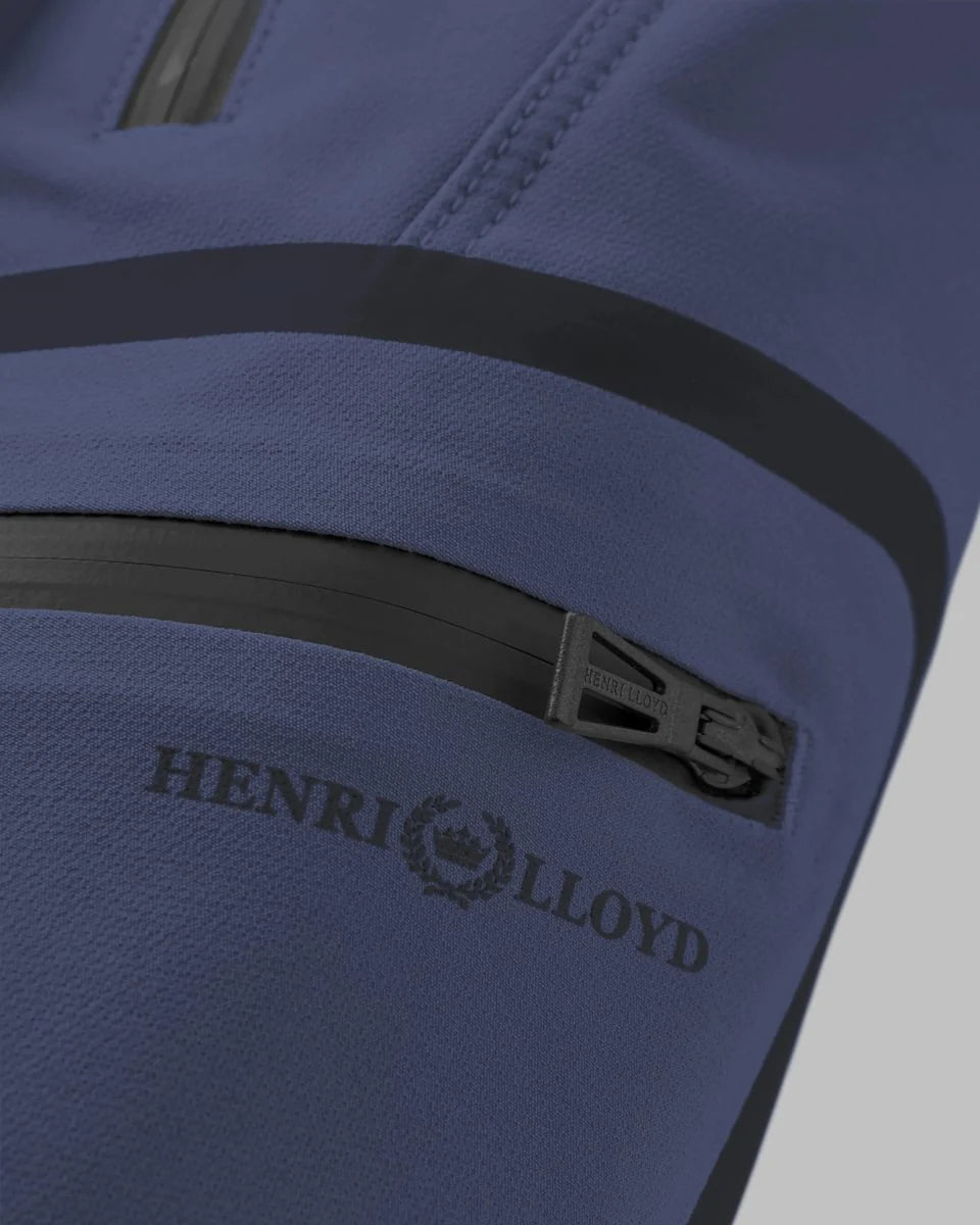 MAN DYNAMIC DECK SHORTS