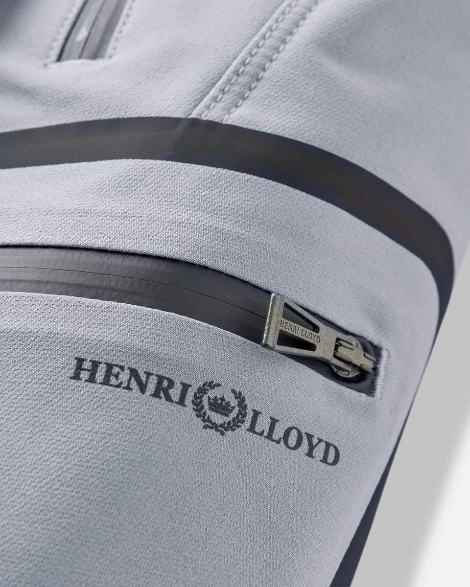 MAN DYNAMIC DECK SHORTS