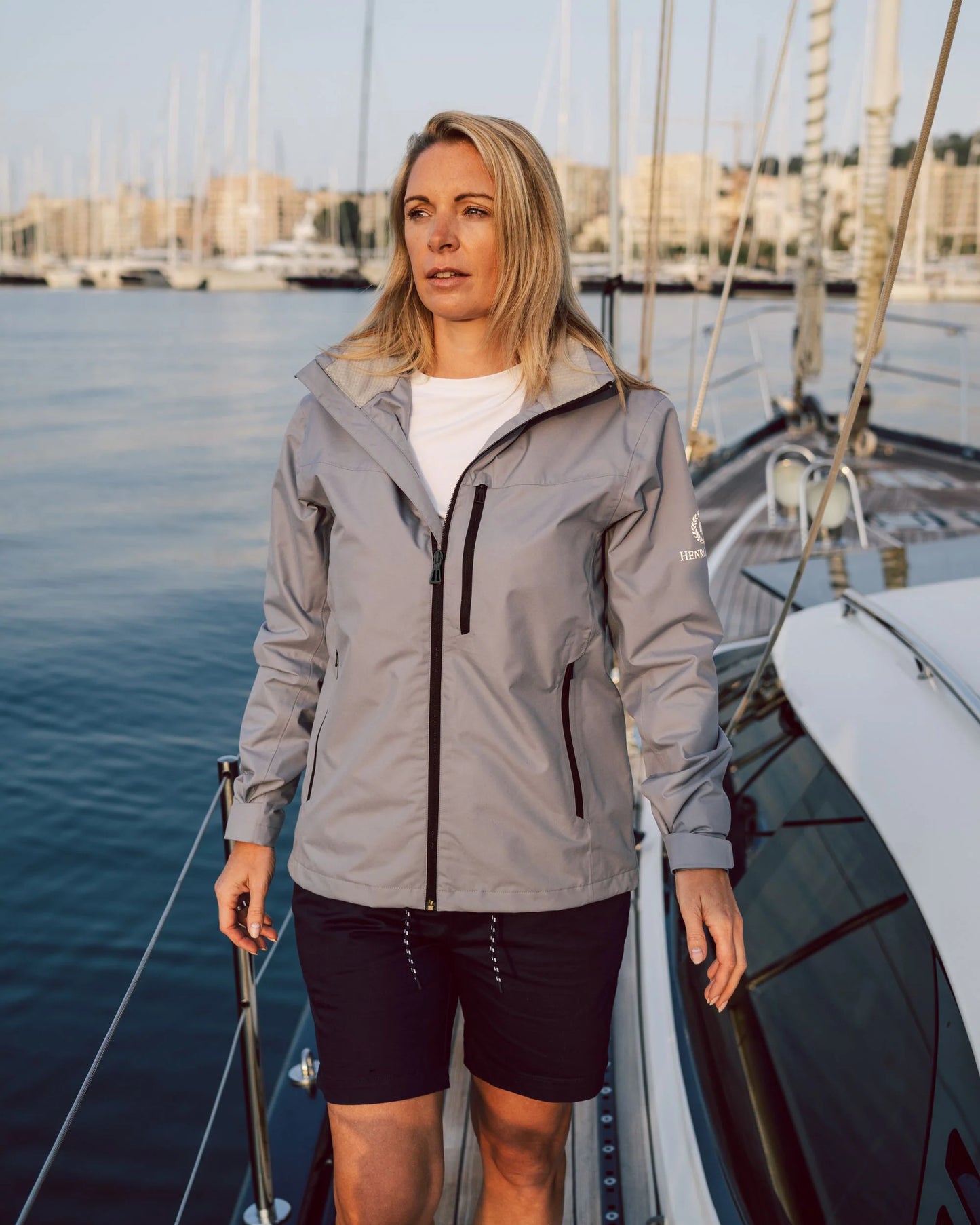 BREEZE JACKET WITH DRI SHELL WOMAN